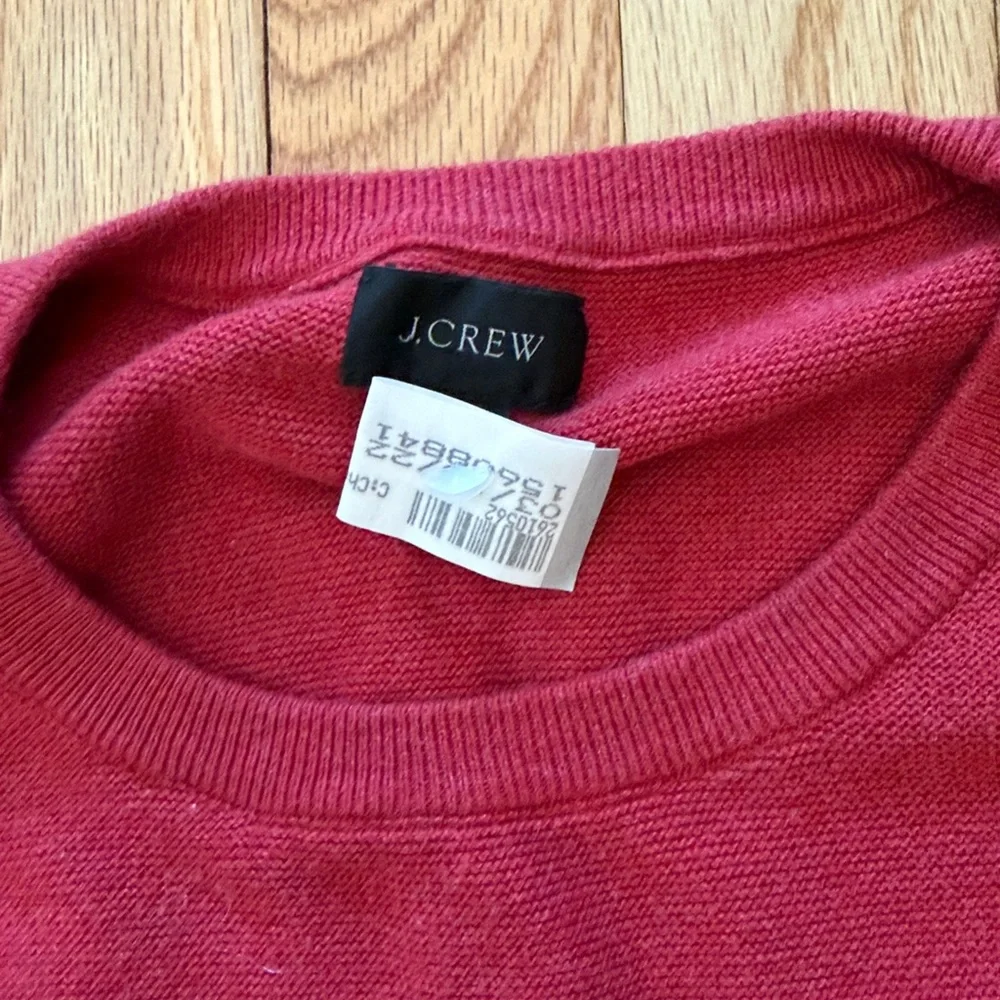 Men’s J. Crew Red sweater, size Large.